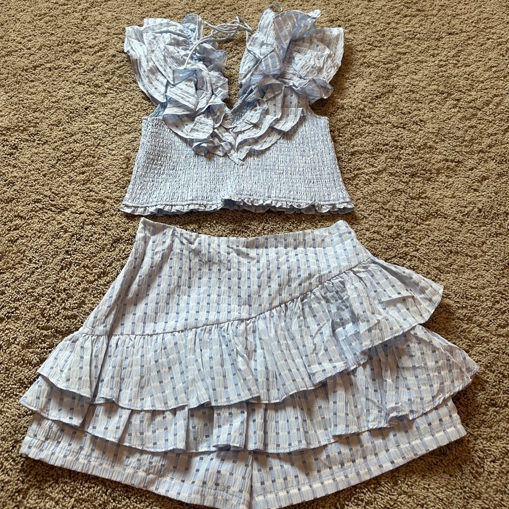 DO+BE Light Blue Ruffled  too and skirt set